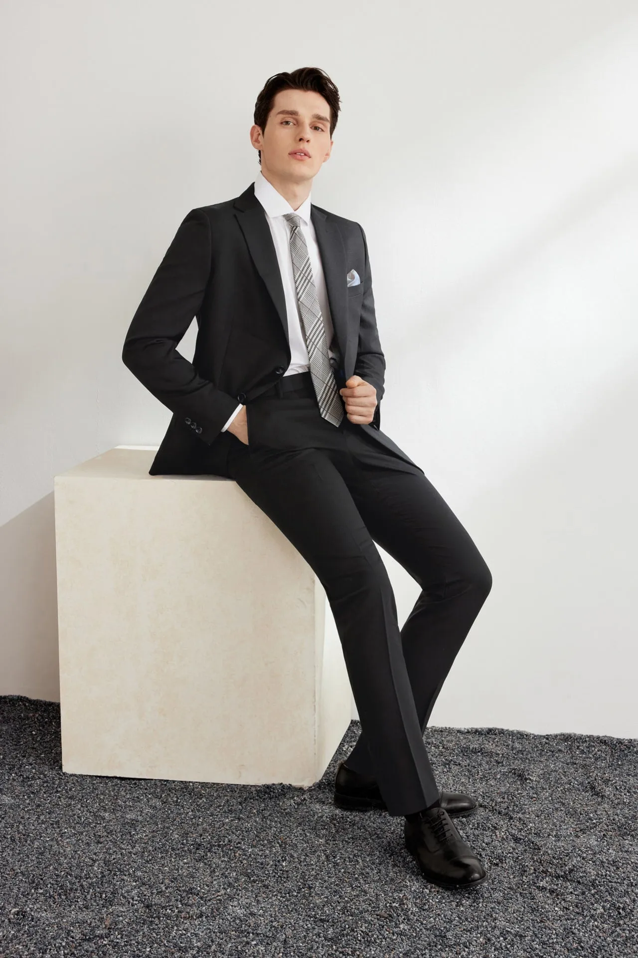 Teflon Finishing Stain Resistant Formal Pants in Slim Fit